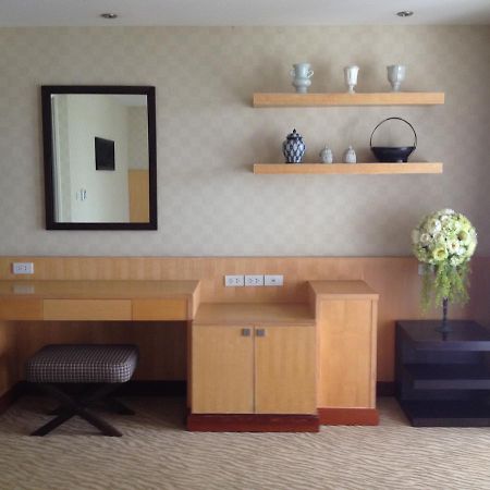 Gardengrove Suites 방콕 객실 사진