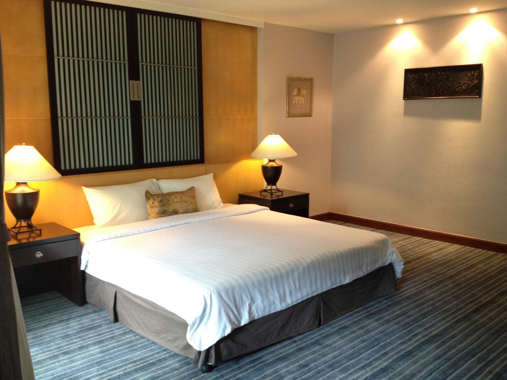 Gardengrove Suites 방콕 외부 사진