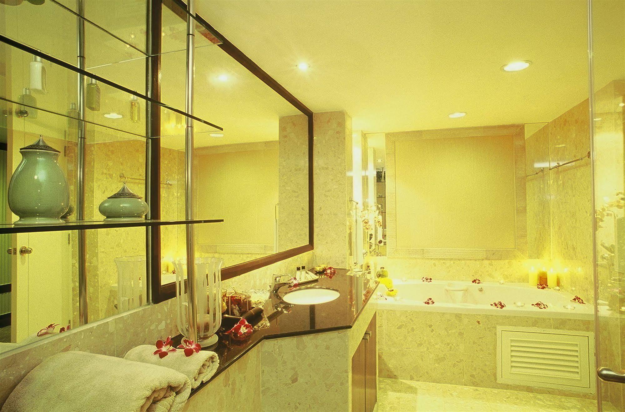 Gardengrove Suites 방콕 외부 사진